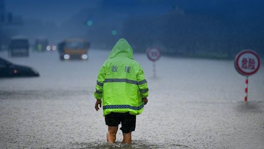 洪水無情，庫斯有愛